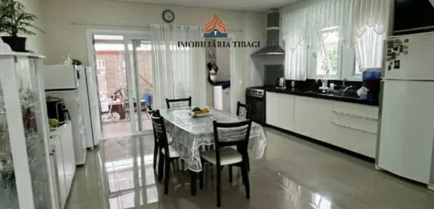 Casa com 3 Suítes nas Gaivotas – Ingleses Norte