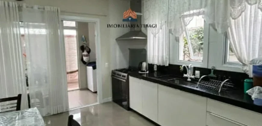 Casa com 3 Suítes nas Gaivotas – Ingleses Norte