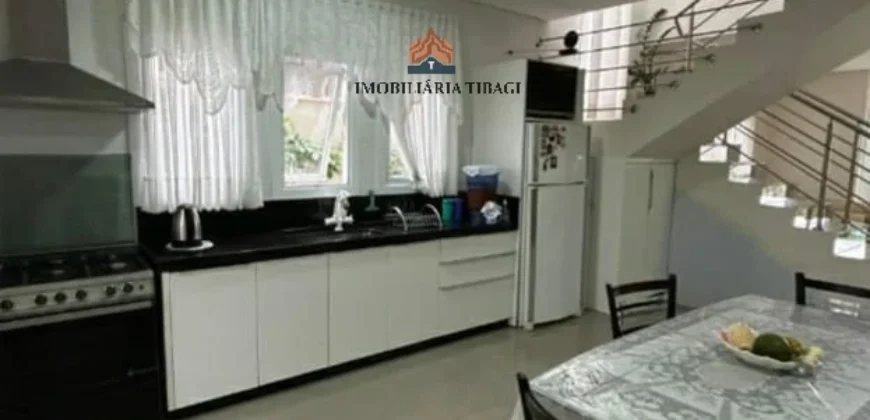 Casa com 3 Suítes nas Gaivotas – Ingleses Norte