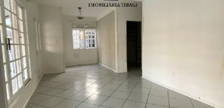 Casa com Piscina e Anexos Independentes – Cachoeira do Bom Jesus