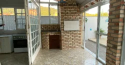 Casa com Piscina e Anexos Independentes – Cachoeira do Bom Jesus