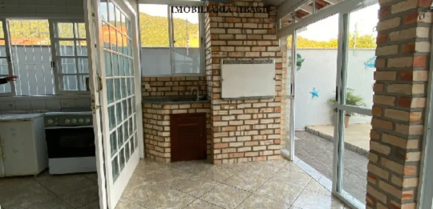 Casa com Piscina e Anexos Independentes – Cachoeira do Bom Jesus