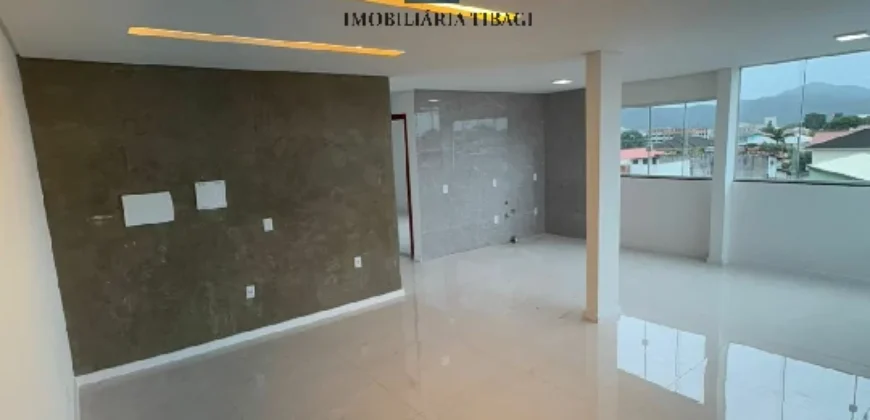 Cobertura Moderna com Acabamento Premium – Ingleses