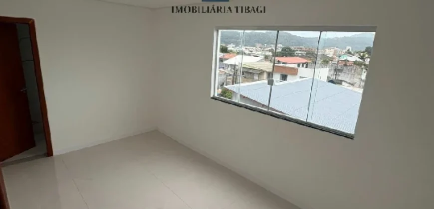 Cobertura Moderna com Acabamento Premium – Ingleses